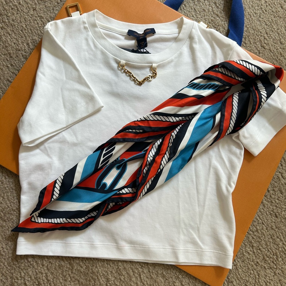 Louis Vuitton White T-Shirt with Colorful Scarf